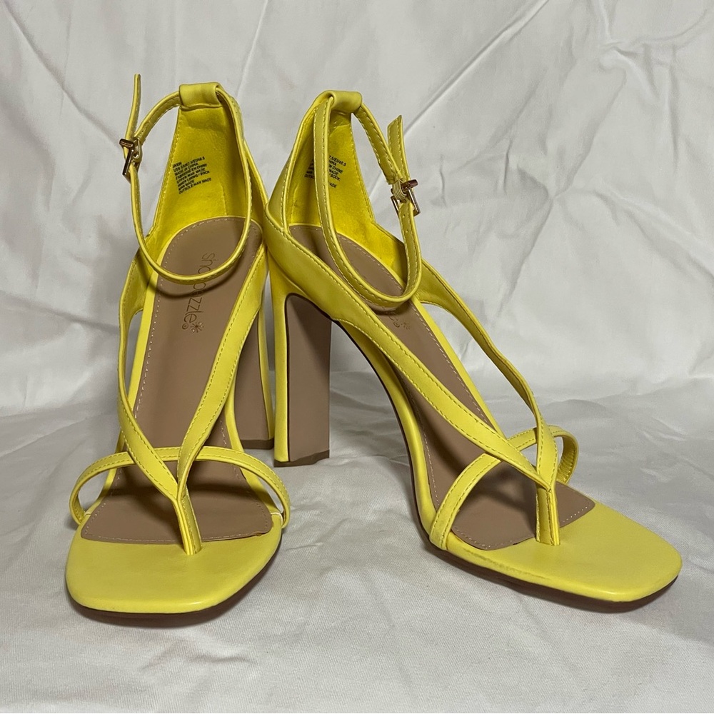 *NEW* Shoe Dazzle Yellow Strappy Heels
